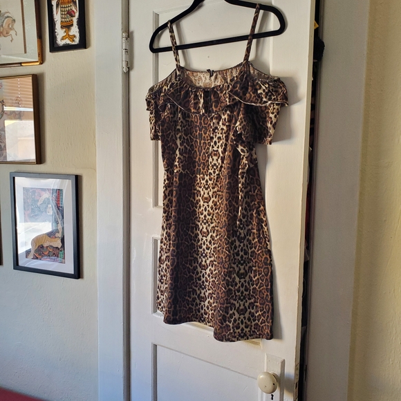 Vero Moda Brown Leopard Print Mini Dress - Picture 9 of 11